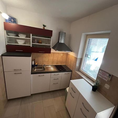 סופטאר Apartments Denis מראה חיצוני תמונה