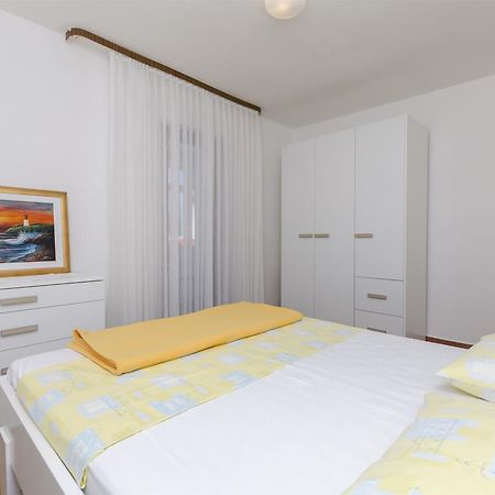 סופטאר Apartments Denis מראה חיצוני תמונה