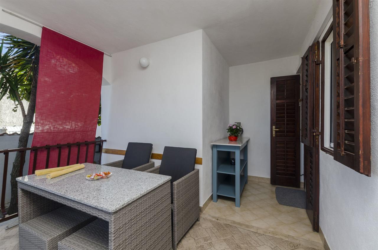 סופטאר Apartments Denis מראה חיצוני תמונה
